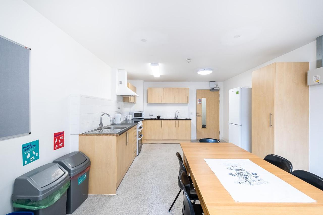 1 Night Free Comfortable Ensuite Rooms, Gillingham - Sk Hoo Екстериор снимка