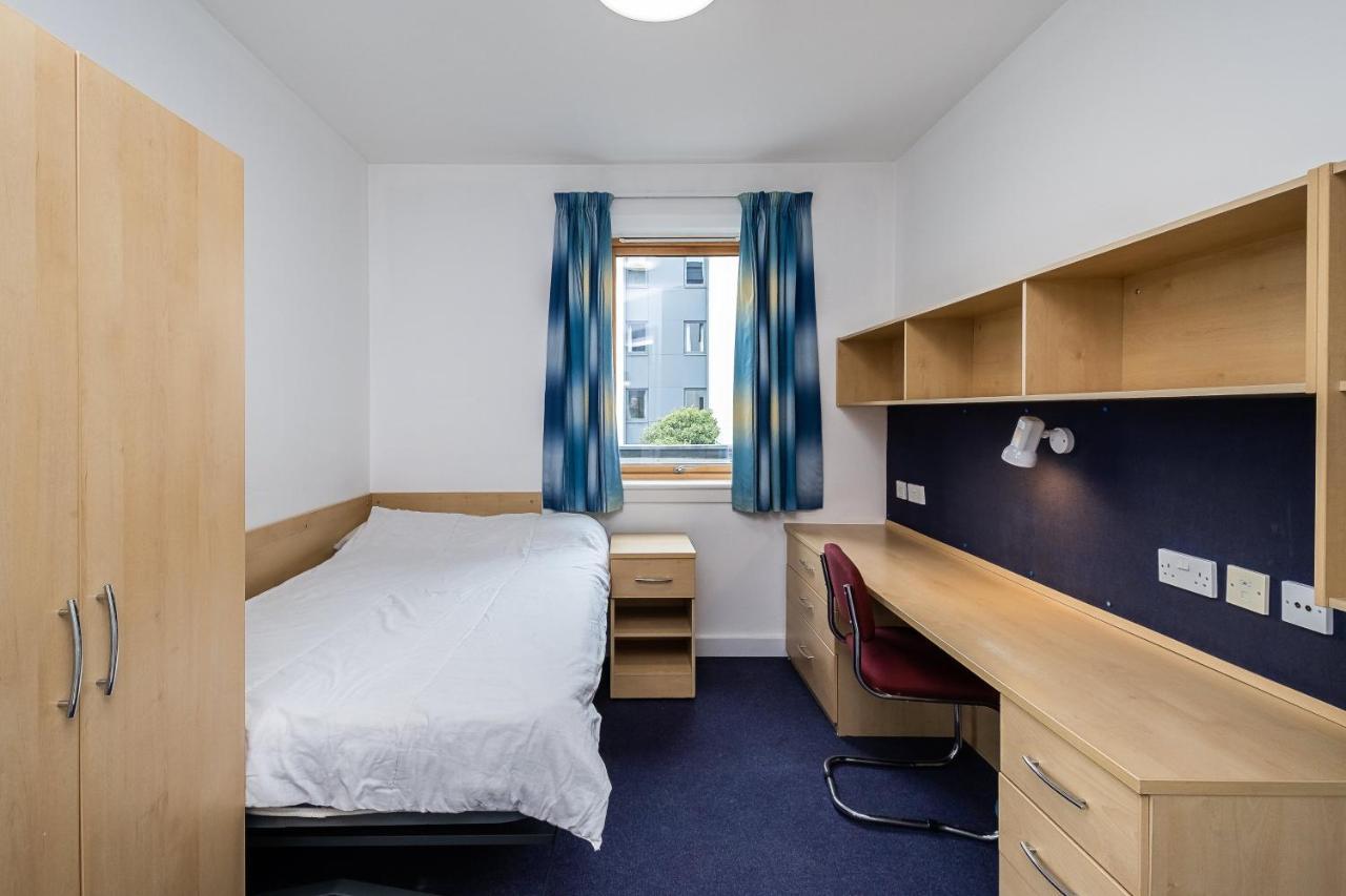 1 Night Free Comfortable Ensuite Rooms, Gillingham - Sk Hoo Екстериор снимка